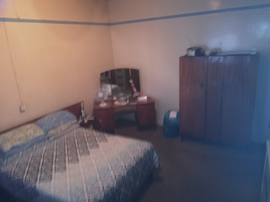 4 Bedroom Property for Sale in Oakdale Western Cape
